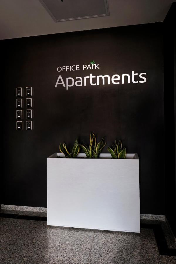 Office Park Aparthotel ทอรูน ภายนอก รูปภาพ